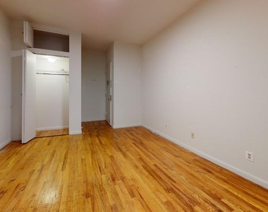 East 85th Street - Photo Thumbnail 1