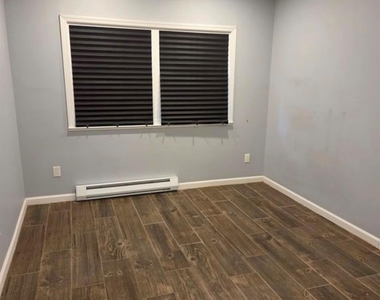 179 Dawson - Photo Thumbnail 1