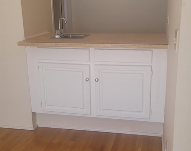 75 Greenway Close - Photo Thumbnail 37