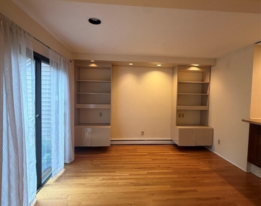 75 Greenway Close - Photo Thumbnail 7