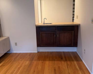 75 Greenway Close - Photo Thumbnail 9