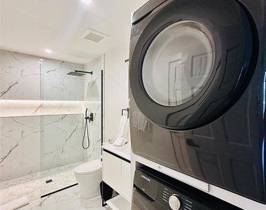 45 Yale Drive - Photo Thumbnail 9