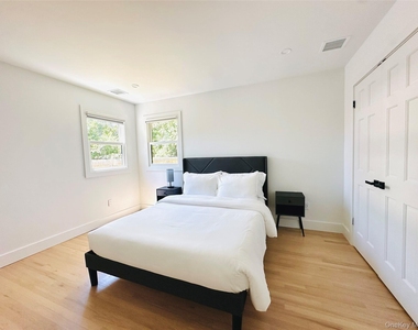 45 Yale Drive - Photo Thumbnail 6
