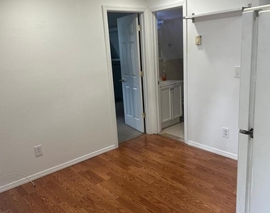 1032 Union Boulevard - Photo Thumbnail 5