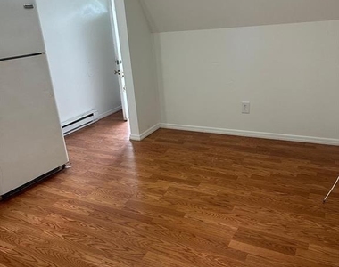 1032 Union Boulevard - Photo Thumbnail 7