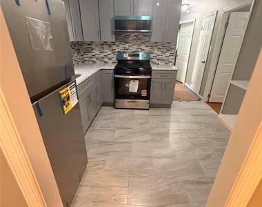147-15 225th Street - Photo Thumbnail 7