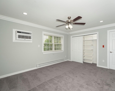 30 Bay Point Court - Photo Thumbnail 4