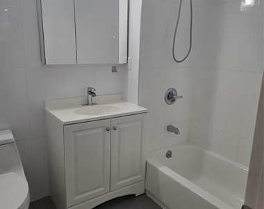 21410 15th Avenue - Photo Thumbnail 12
