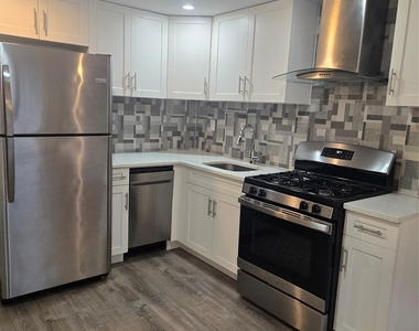 21410 15th Avenue - Photo Thumbnail 6