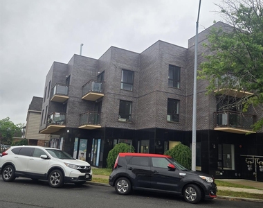 21410 15th Avenue - Photo Thumbnail 1