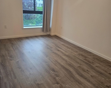 21410 15th Avenue - Photo Thumbnail 11