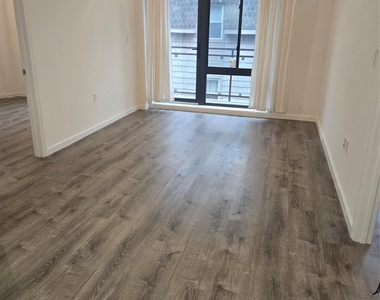 21410 15th Avenue - Photo Thumbnail 7