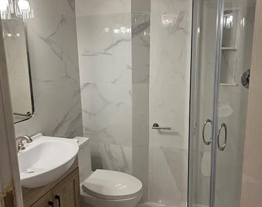 2 Hill Park Avenue - Photo Thumbnail 8