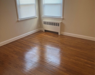 1 Alexine Avenue - Photo Thumbnail 5