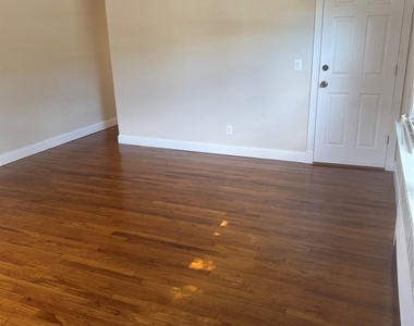 1 Alexine Avenue - Photo Thumbnail 2
