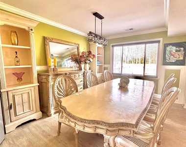 15 Manors Drive - Photo Thumbnail 6
