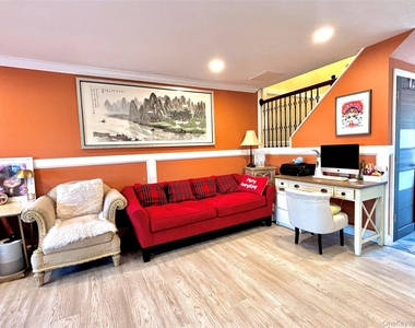 15 Manors Drive - Photo Thumbnail 7