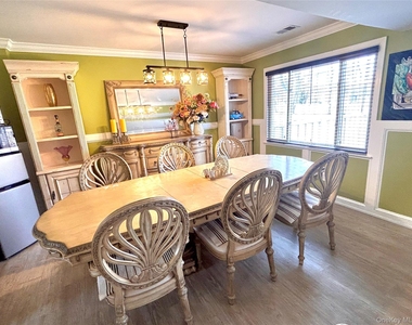 15 Manors Drive - Photo Thumbnail 5