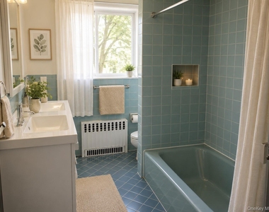 1305 Park Avenue - Photo Thumbnail 2