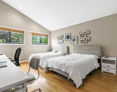 52 Talcott Road - Photo Thumbnail 21