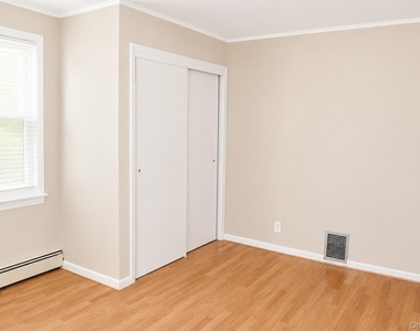 1777 Stone Avenue - Photo Thumbnail 10