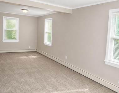 1777 Stone Avenue - Photo Thumbnail 11