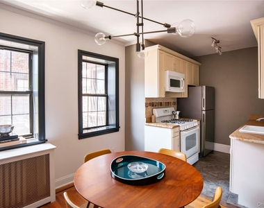 23 Old Mamaroneck Road - Photo Thumbnail 3