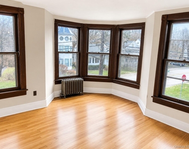 115 Vineyard Avenue - Photo Thumbnail 7