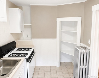 115 Vineyard Avenue - Photo Thumbnail 1