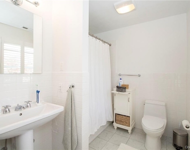 4 Dalphin Drive - Photo Thumbnail 17