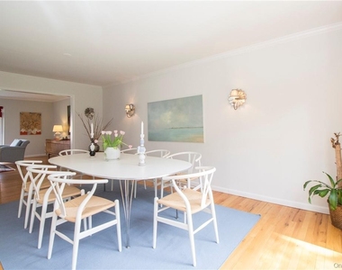 4 Dalphin Drive - Photo Thumbnail 5