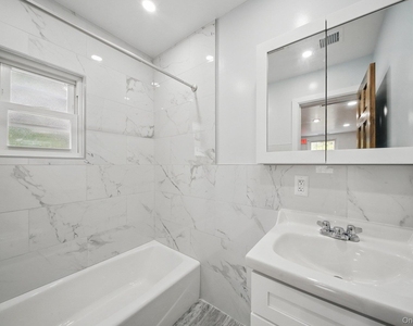 14 Yankee Place - Photo Thumbnail 5