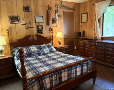 739 Lake View Drive - Photo Thumbnail 9