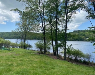 739 Lake View Drive - Photo Thumbnail 17