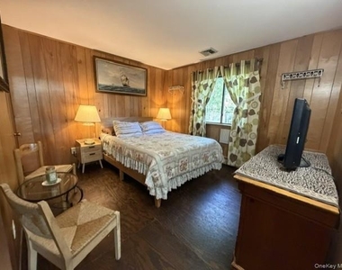 739 Lake View Drive - Photo Thumbnail 8
