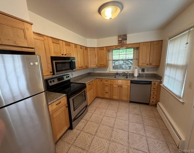 205 Waccabuc Road - Photo Thumbnail 3