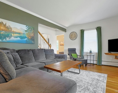 1 Grover Avenue - Photo Thumbnail 9