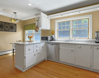 1 Grover Avenue - Photo Thumbnail 6