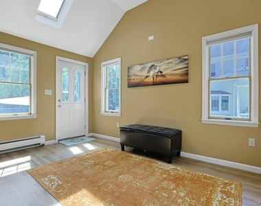 1 Grover Avenue - Photo Thumbnail 8