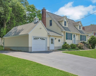 1 Grover Avenue - Photo Thumbnail 2