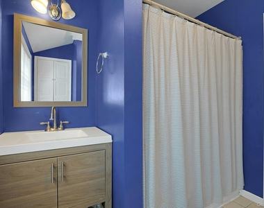 1 Grover Avenue - Photo Thumbnail 22
