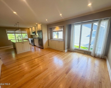 53 Huntleigh Drive - Photo Thumbnail 9