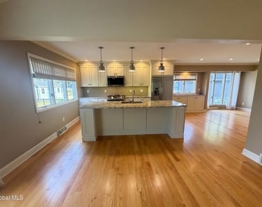 53 Huntleigh Drive - Photo Thumbnail 2