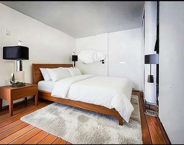 690 Greenwich Street - Photo Thumbnail 2