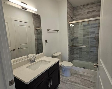 1025 Raritan Road - Photo Thumbnail 8