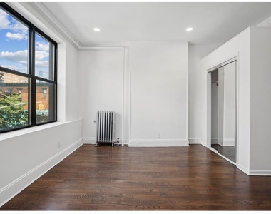 211 5th Avenue - Photo Thumbnail 1