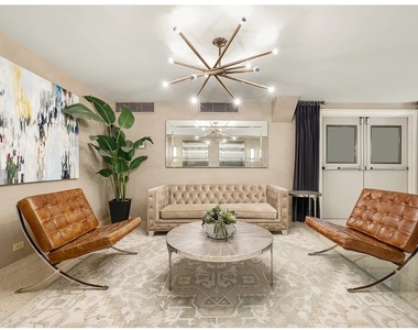 215 E 80th Street - Photo Thumbnail 4