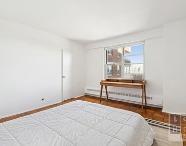 477 Fdr Drive - Photo Thumbnail 12