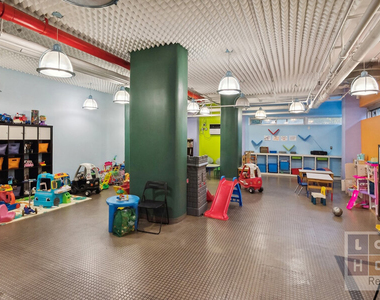 477 Fdr Drive - Photo Thumbnail 25