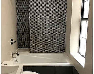 28 Stuyvesant Avenue - Photo Thumbnail 4